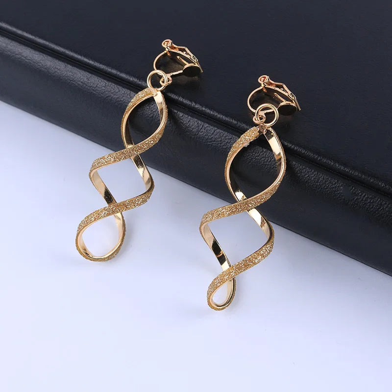 Brinco Auralis Ear Cuff Ondara | Diseño Geométrico Esculpido